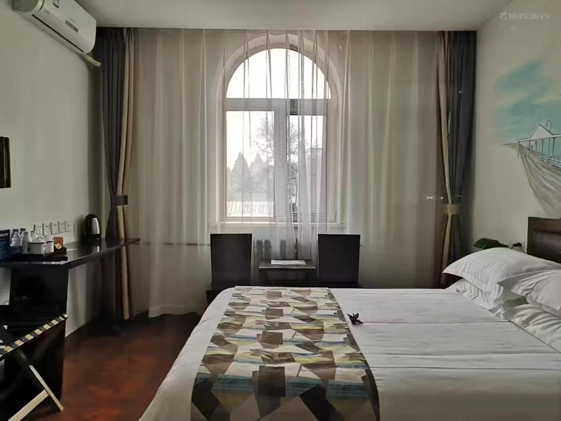 Nostalgia Hotel Beijing Guozijian Ghost Street - Near Beijing Lama Temple, Beihai Park, Jingshan Park, Drum Tower, Houhai Bar Street, Tian'Anmen Square, Located In Beijing Traditional Hutongs, 5 Minutes Away From Beixinqiao Metro Station Esterno foto